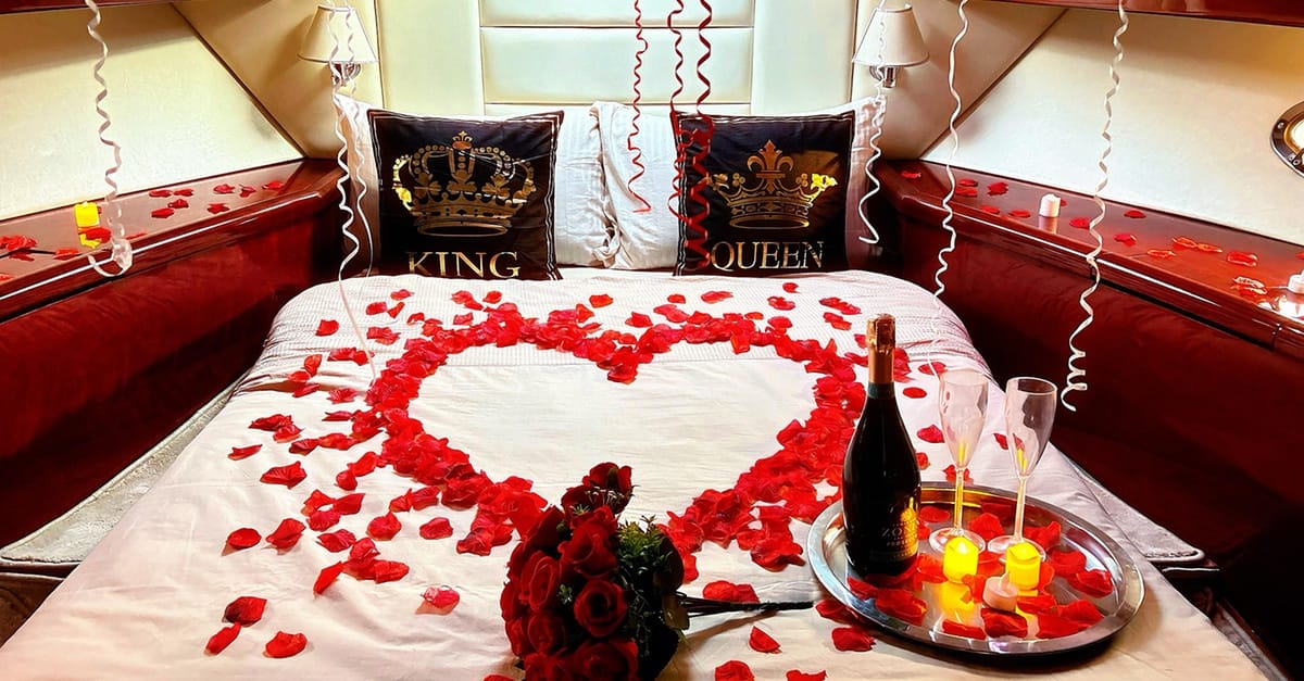Birthday, Romantic, Bachelor/Bachelorette Party Decorations For Yachts Dubai
