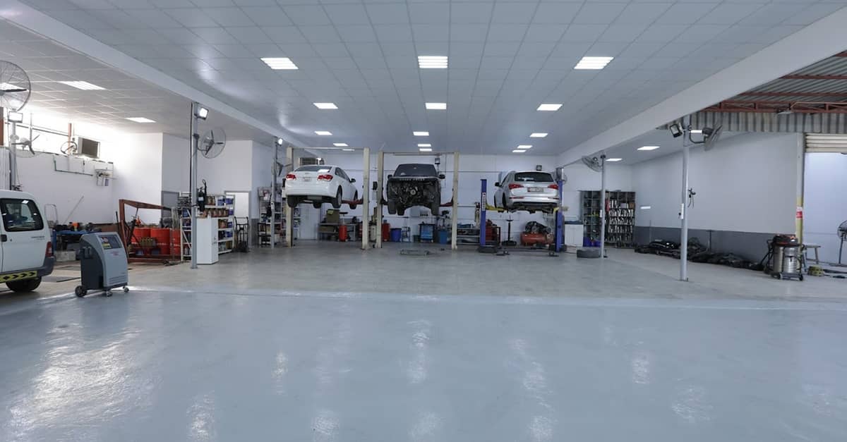 Scratch Repair And Paint Panel At Al Meeraj Auto Workshop Dubai