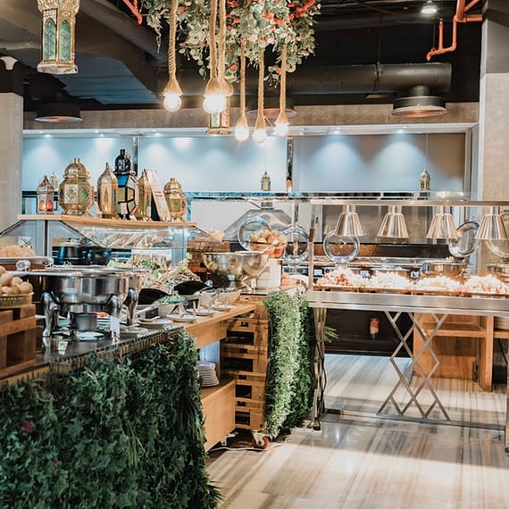 4* Authentic Friday Night Bbq Buffet Dinner At Xandros (Child Aed39) Dubai
