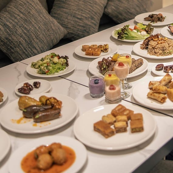 4* Lunch Buffet With Soft Beverages For 1 Child Or Up To 4 Adults Abu Dhabi