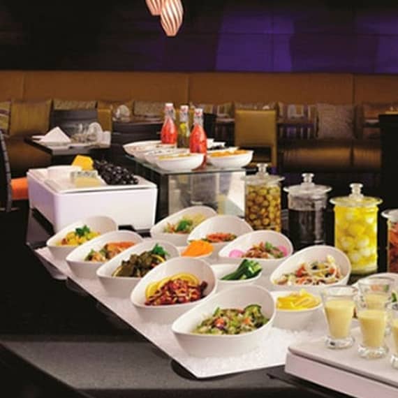 Dinner Buffet With Free-Flowing Beverages For 1 Child Or Upto 4 Adults Dubai
