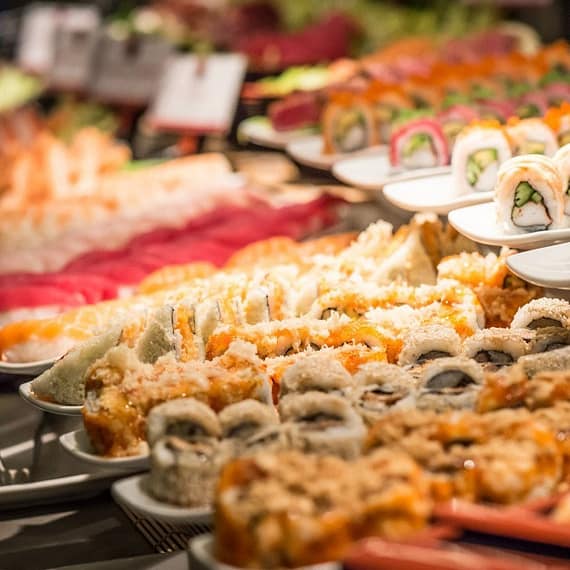 Dinner Buffet With Soft Beverages For One Child Or Up To 4 Adults Dubai