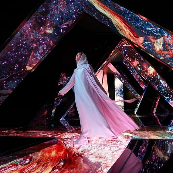 Dubai Frame  + AYA Universe - Combo Combos and more adventures