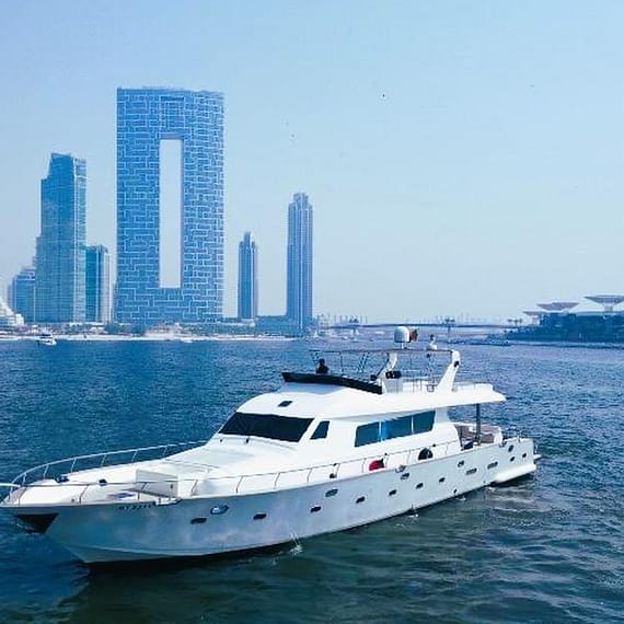 Enjoy 105-Feet Luxury Yacht - 1