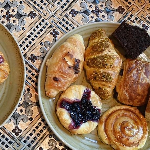 Four-Star Breakfast Buffet With Drinks At Feta At Edge Creekside Hotel Dubai