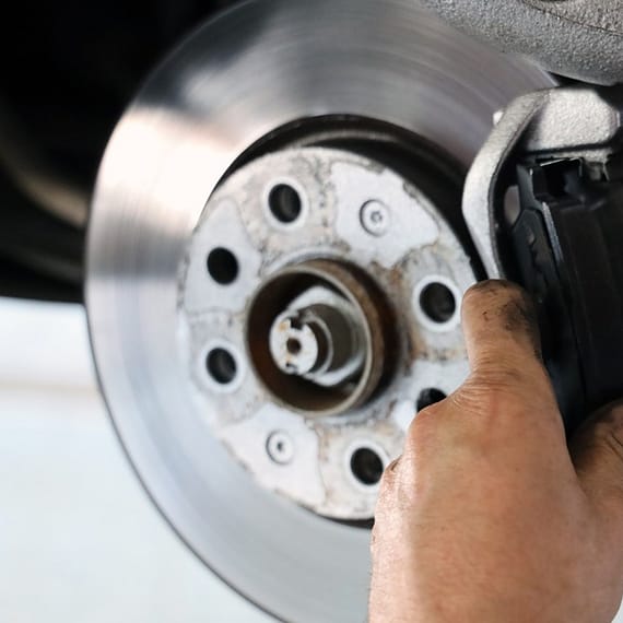 Rev Up Your Ride: Experience Classic Car Care Like Never Before! Dubai